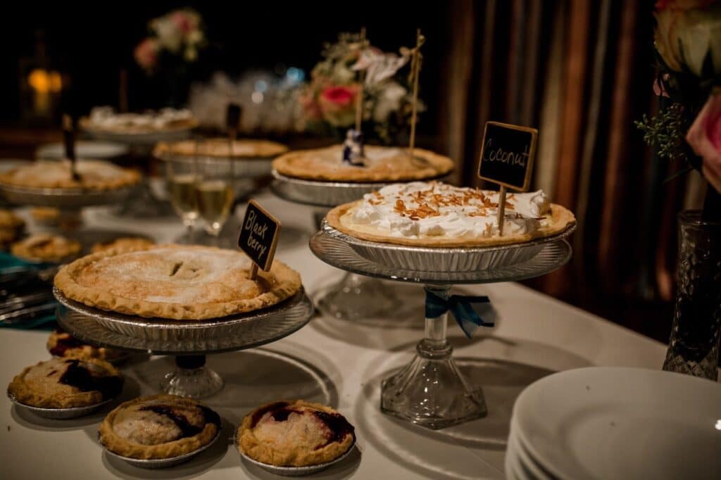 wedding desserts and pies
