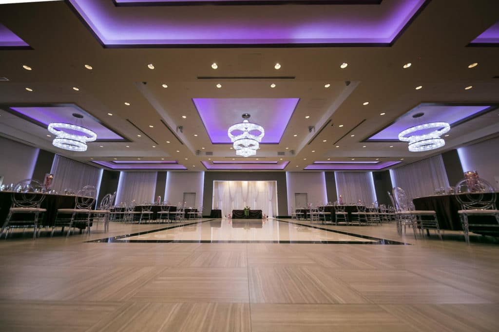 Marinaj venue with purple lighting