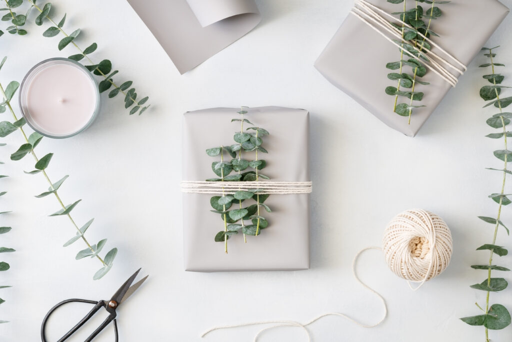Gift box with minimalist style wrapping design