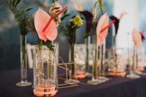 table decorations with pink flowers 